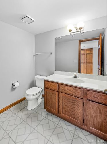 1788 Woodhaven Dr, Bull Valley IL 60014-1940 exterior