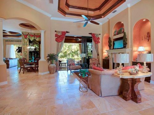 7773 Classics Dr, Naples, FL 34113-3165