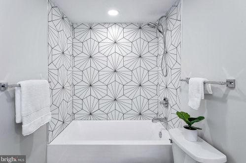 1733 Independence Ave, Washington DC  20003-1637 exterior