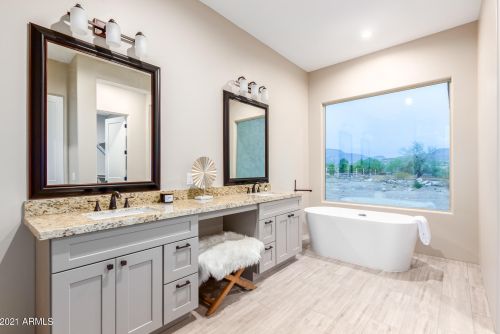 44829 3 St, Phoenix AZ 85004-2071 exterior