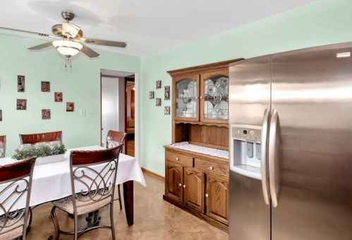 7921 Kostner Ave, Chicago IL 60652-3543 exterior