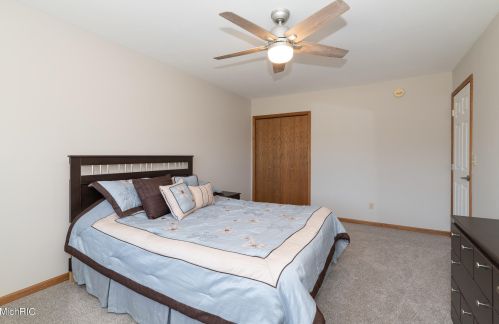 10400 Roger St, Kalamazoo MI 49002-7185 exterior