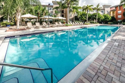 2402 Azeele St, Tampa FL  33609-3369 exterior