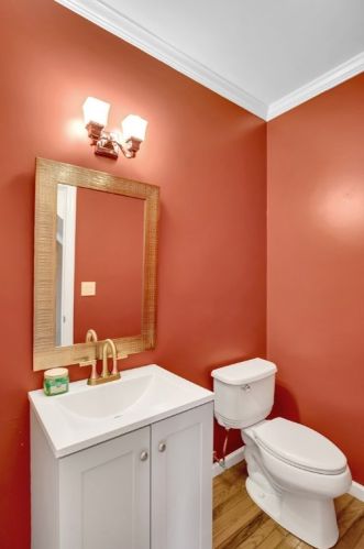 323 Elizabeth Ave, Pittsburgh PA 15202-2722 exterior