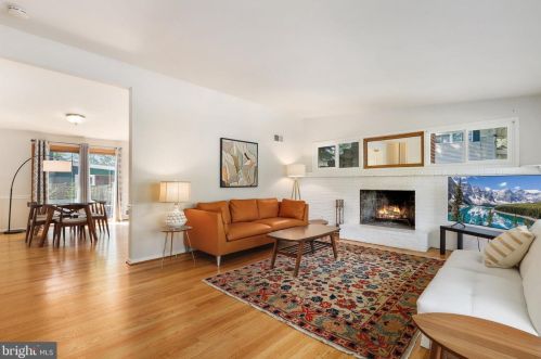 711 Marshall Ave, Rockville, MD 20851-1414