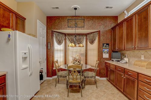 16 Muirfield Rd, Jackson Twp NJ 08527-2657 exterior