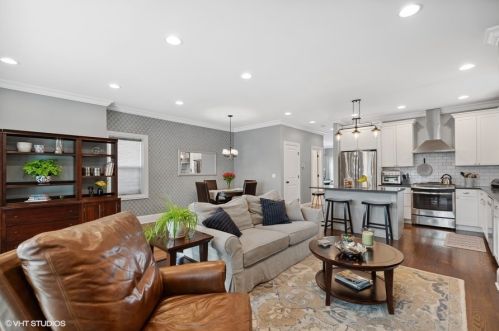 7506 Oconto Ave, Chicago IL  60631-4442 exterior