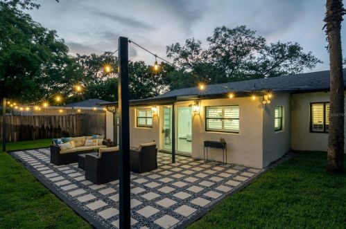 3912 Bay View Ave, Tampa FL  33611-1234 exterior