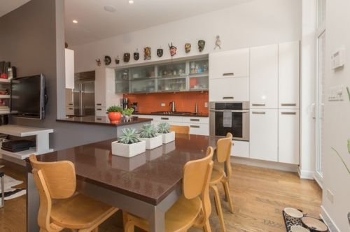 2131 Moffat St, Chicago IL 60647-4313 exterior