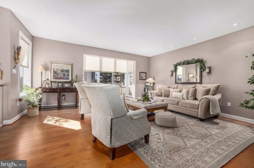 4329 Boone St, Philadelphia PA  19128-4904 exterior