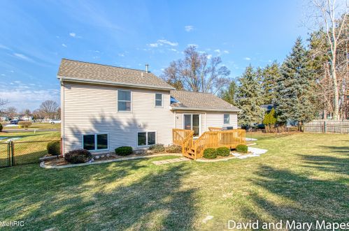 2614 Santigo Ave, Grand Rapids MI 49546-8503 exterior