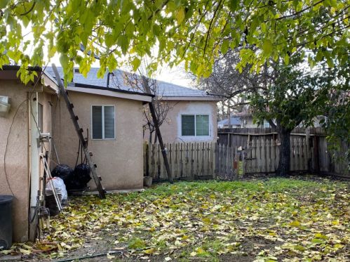 655 Olive Ave, Turlock CA 95380-4817 exterior