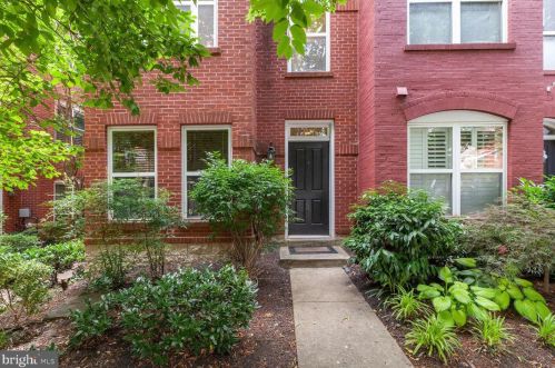 2116 12th Pl, Washington DC  20009-7501 exterior