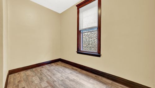 2743 Avers Ave, Chicago IL 60805-1436 exterior