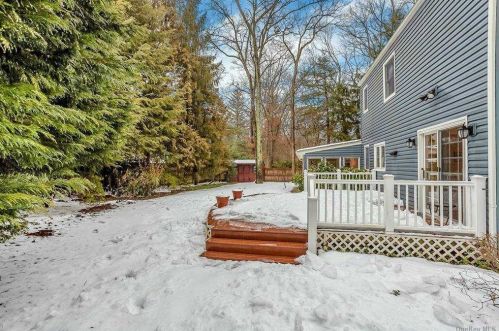 89 Luyster St, Huntington Station NY 11746-4422 exterior