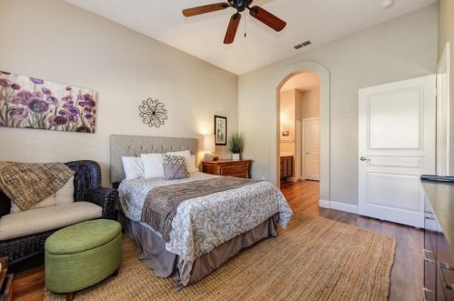 700 Diamond Glen Cir, Folsom CA 95630-3157 exterior