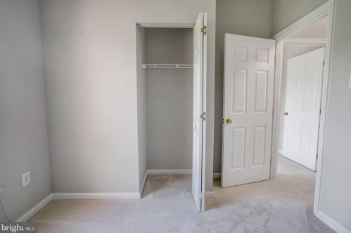 13504 Hayworth Dr, Rockville MD  20854-6395 exterior