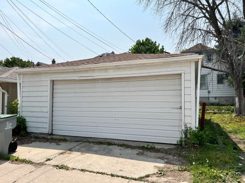 5744 36th St, Milwaukee WI 53209-4008 exterior