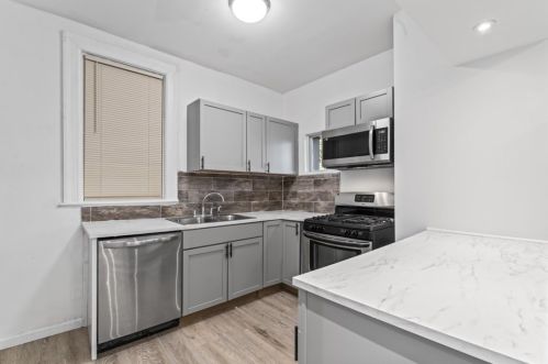 2236 Woodstock Ave, Pittsburgh PA 15218-2636 exterior