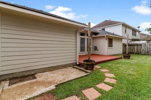 4926 Timber Path Dr, Humble TX 77346-4466 exterior