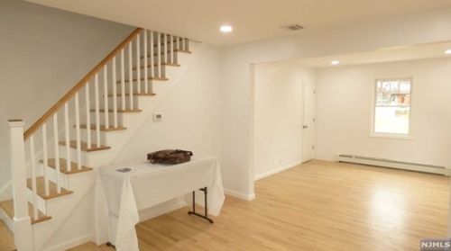 313 Prospect Ave, Dumont NJ  07628-1811 exterior