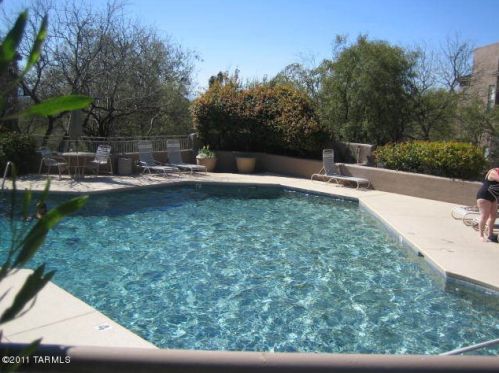 6655 Canyon Crest Dr, Tucson AZ 10161-0937 exterior