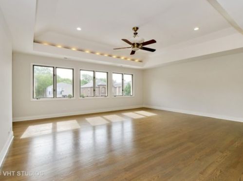 6726 Keating Ave, Chicago IL 60712-2405 exterior