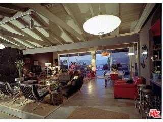 8147 Mulholland Ter, Los Angeles CA  90046-1136 exterior