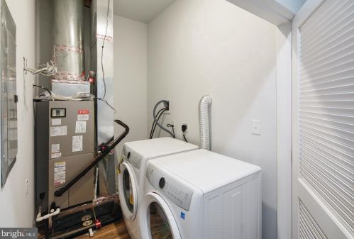 2120 Franklin St, Philadelphia PA 19133-2107 exterior