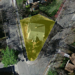 10 Boulevard Rd, Newton MA 02459-1204 aerial view