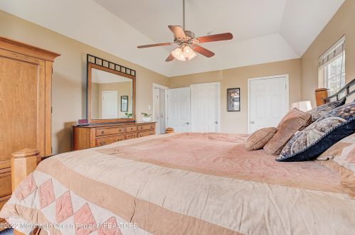 5 Hummingbird Way, Jackson Twp NJ exterior