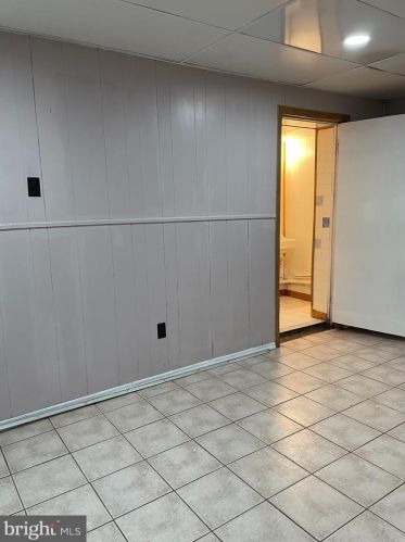 224 27 St, Camden NJ 08105-3927 exterior