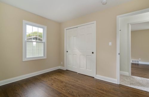 1266 Fellows St, Saint Charles IL  60174-3701 exterior