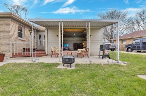 4406 Van Beck Ave, Milwaukee WI 53207-4458 exterior