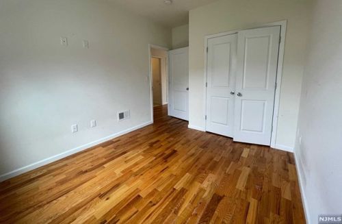 234 Division St, Cliffside Park NJ 07010-2305 exterior