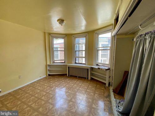 110 2 St, Darby PA 19023-2622 exterior