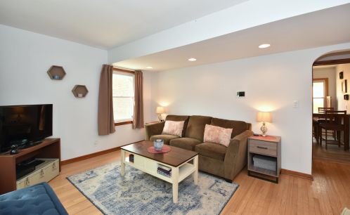 3817 87th St, Milwaukee WI  53222-2840 exterior