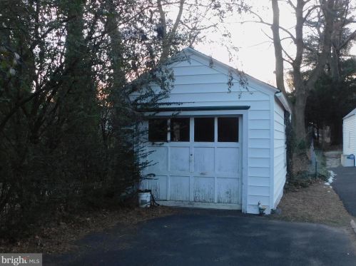 6730 Githens Ave, Camden NJ 08109-2418 exterior