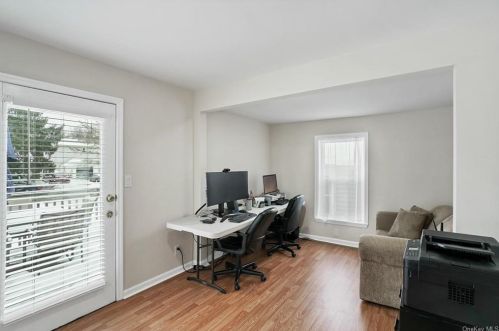 49 Mitchell Ave, Poughkeepsie NY 12603-3422 exterior