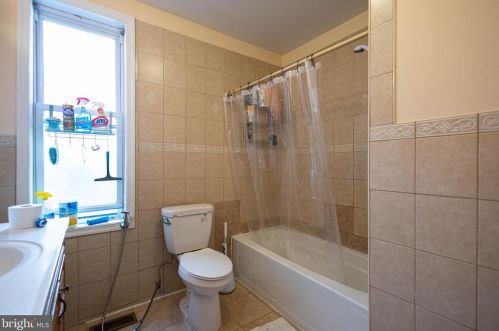 2109 16 St, Philadelphia PA 19121-1639 exterior