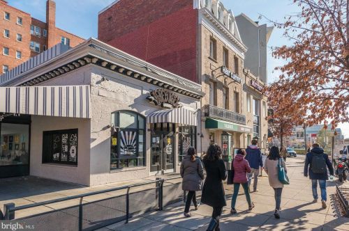 1725 20th St, Washington DC  20009-1136 exterior