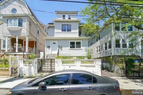 49 Munn Ave, Newark, NJ 07106-1410