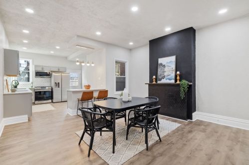 114 Evaline St, Pittsburgh, PA 15224-2462