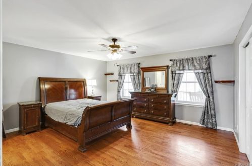 2066 Route 6, Middletown NY 10940-6159 exterior