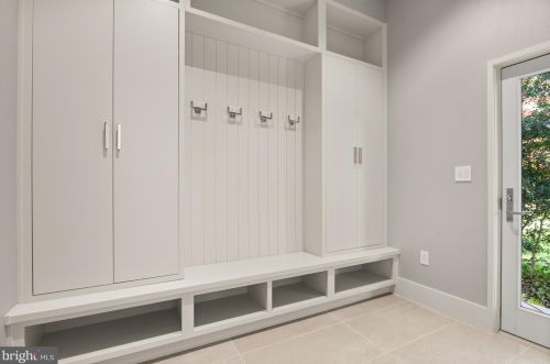 2838 Chesterfield Pl, Washington DC  20008-1015 exterior