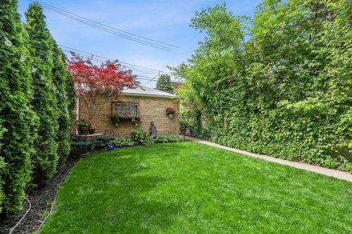 2429 Superior St, Chicago IL 60612-1111 exterior