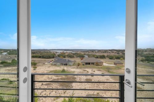 142 Wizard Way, Spring Branch TX 78070-5532 exterior