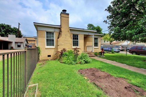 1408 47th St, Austin TX  78756-3011 exterior