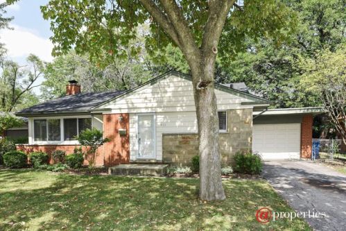 411 Atwater Ave, Elmhurst, IL 60126-3612