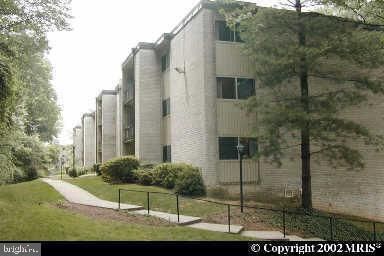 5200 Crossfield Ct, Rockville MD  20852-2151 exterior
